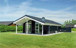 Awesome Home In Tarm With Wifi